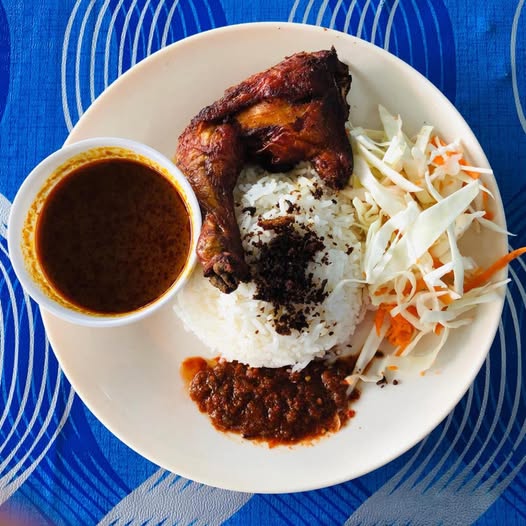 Nasi Kukus Ayam Berempah + Sirap Ais