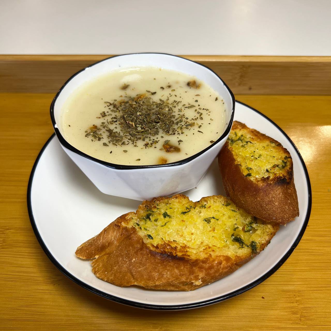 Set Mushroom Soup